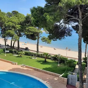 Con Piscina, En Primera Línia De Mar. , Cambrils España